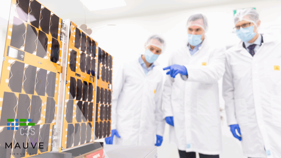 European Commission Delegate Inspects Mauve in Our Lab